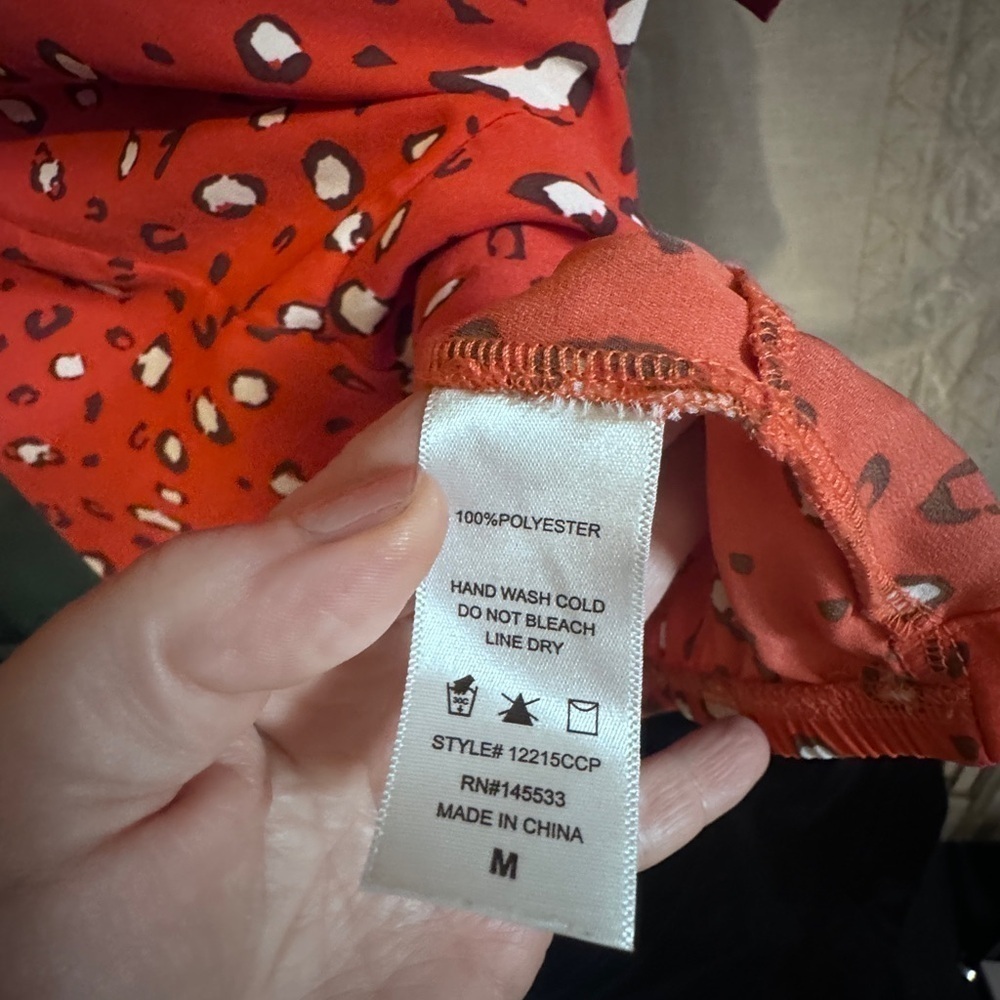 W5 Anthropologie Coral Orange White Leopard Cheetah Print Button Down Size M - Picture 3 of 8